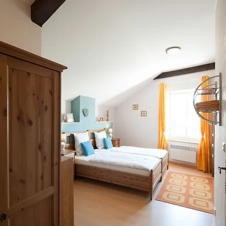 Bed & Breakfast Lucinkas 2*