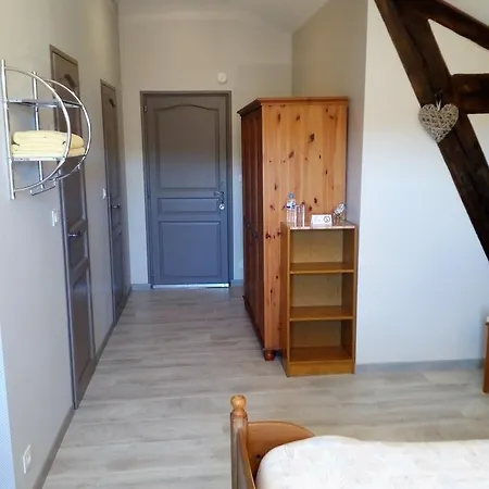 Lucinkas Bed & Breakfast 2*