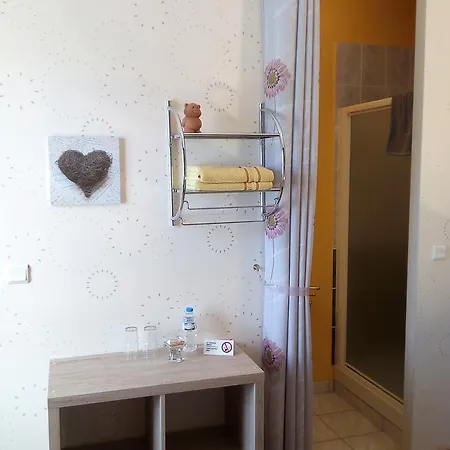 Bed & Breakfast Lucinkas Faugeres (Herault)