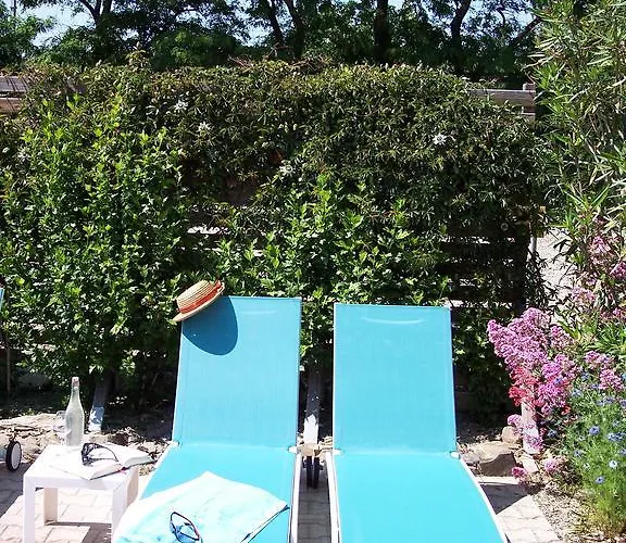 Couette-café Lucinkas Faugères