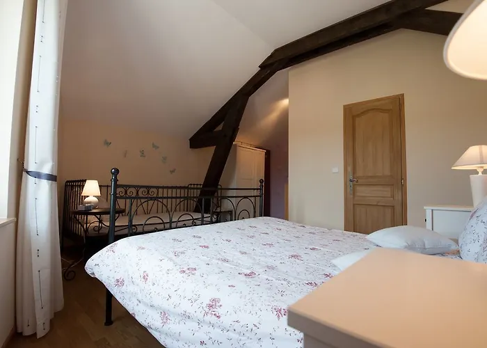 Lucinkas Couette-café Faugères